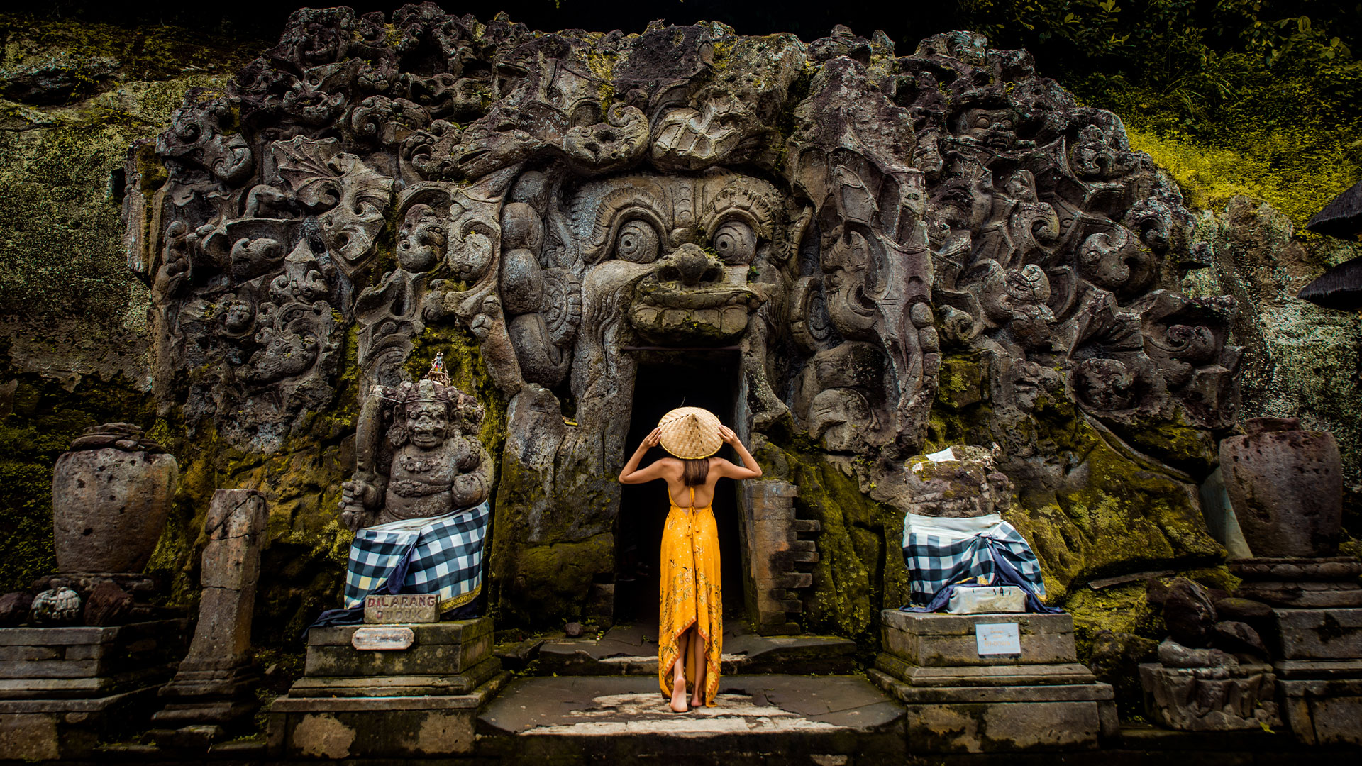 profile1-Bali-Driver-and-tour-hire-tour-guide-in-bali