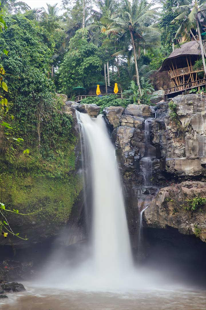 bali-driver-and-tour-cultural-place-package-tegenungan-waterfall