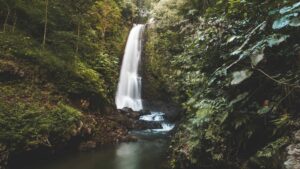 Private Bali waterfall tour with local driver