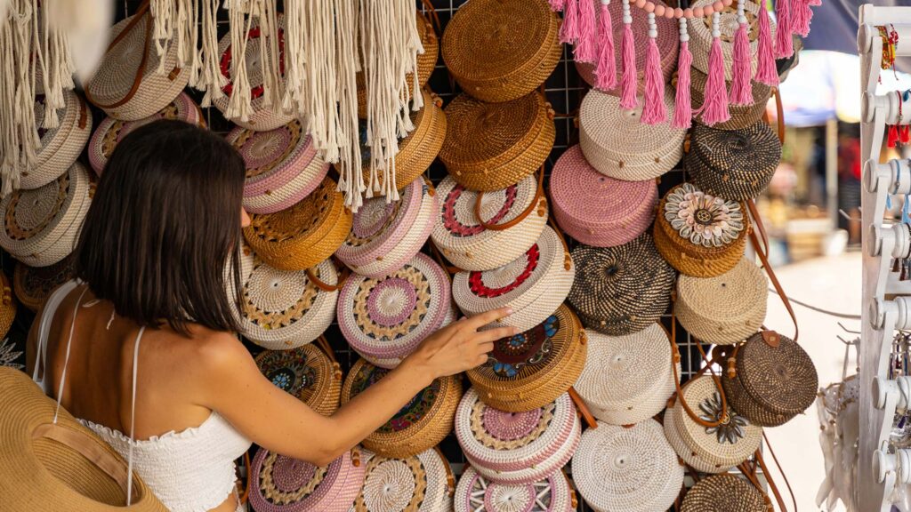 woman in bali best art market