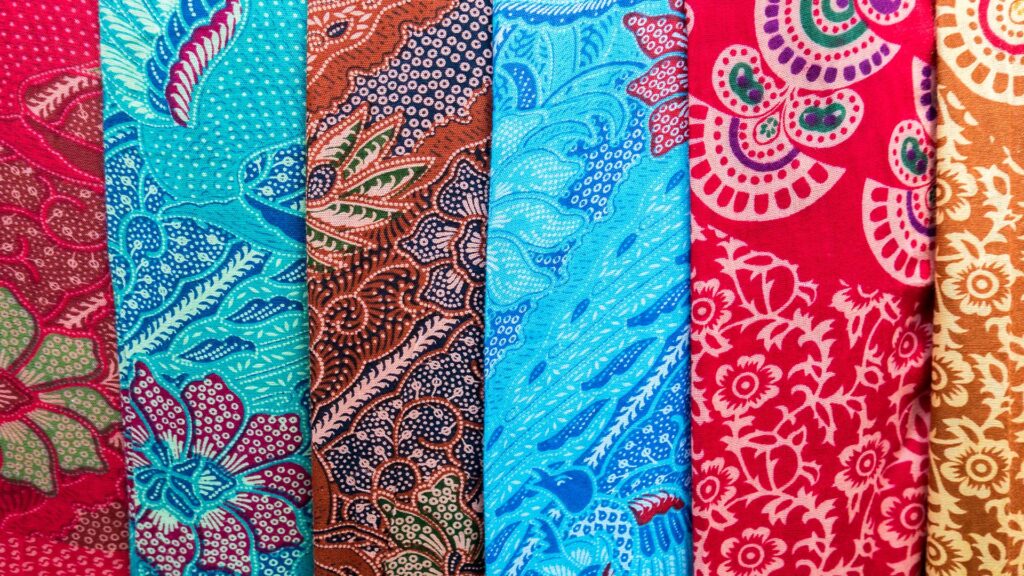 option batik in bali art market