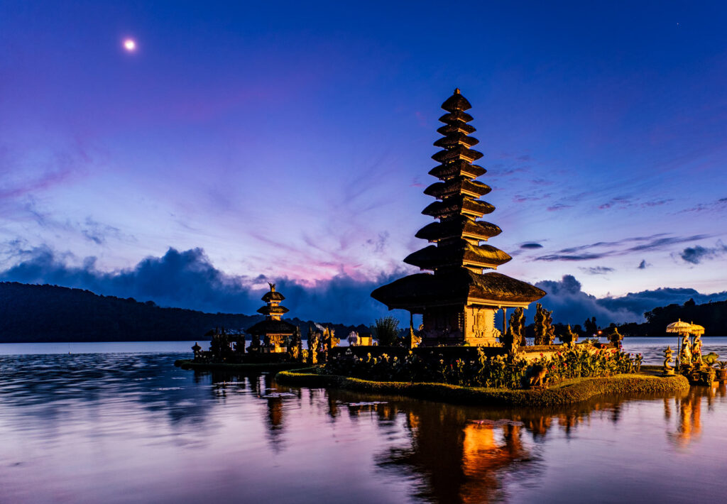 Bali safe destination - beautiful ulun danu temple bedugul