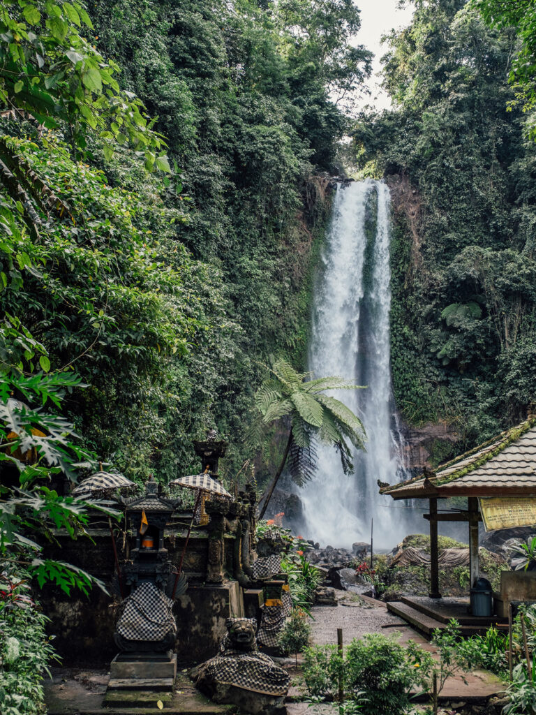 Gitgit waterfall bali