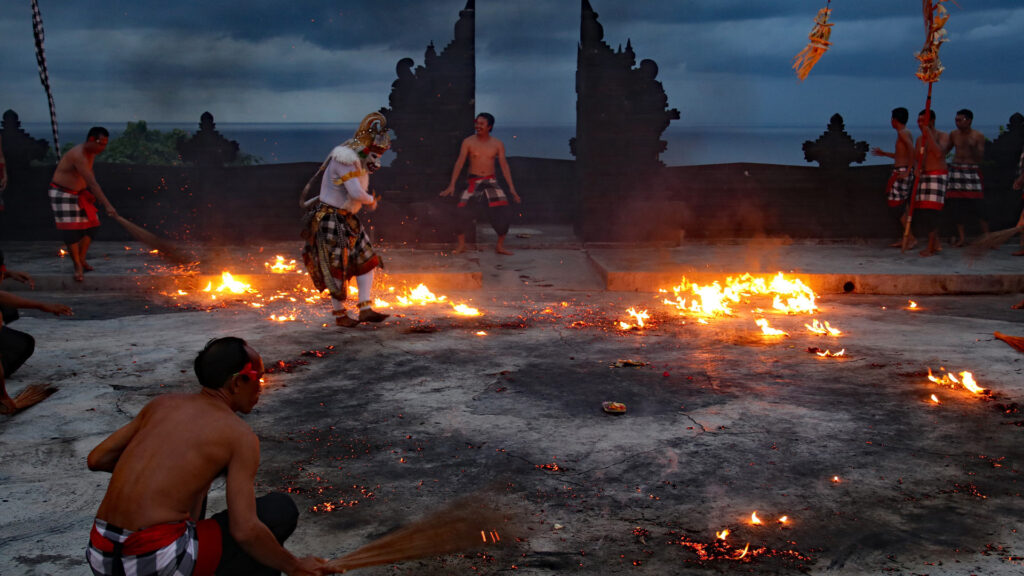 kecak dance bali moment
