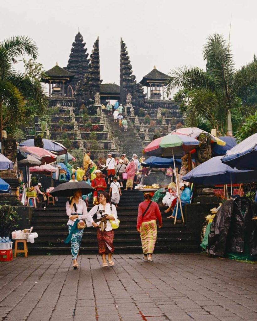 trdition in besakih temple
